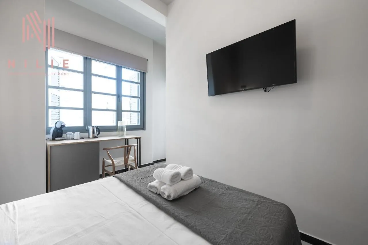 Philus, Nilie Hospitality Mgmt Daire Selanik